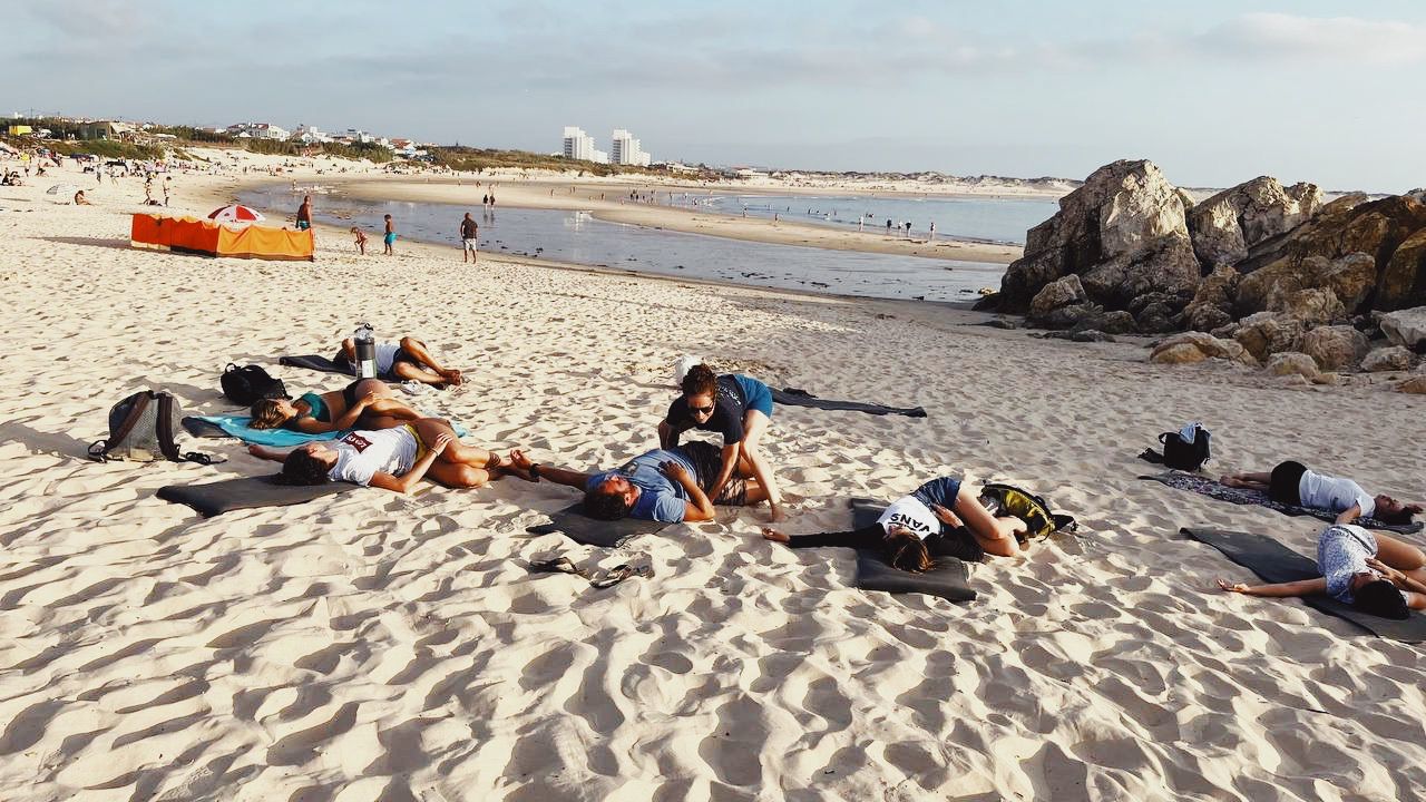 surfcamp portogallo yoga