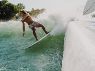 Accordo Blackwave – Wakeparadise per la Surf Academy a Milano